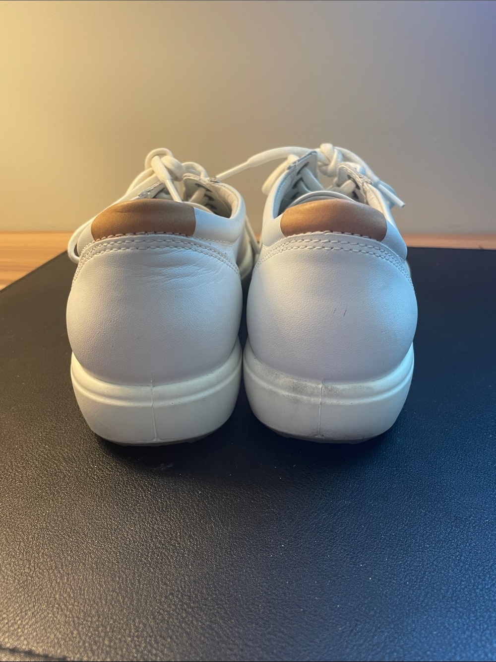 Ecco Soft 7 Shoes - Picture 4 of 9